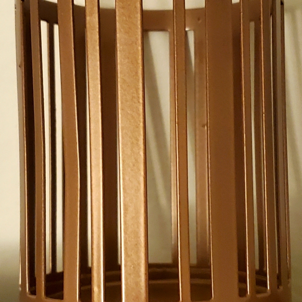 Decorative Gold Linear Cande Holder